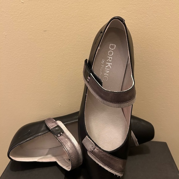 Dorking By Fluchos - Made in Spain - Mary Jane’s - Picture 1 of 9